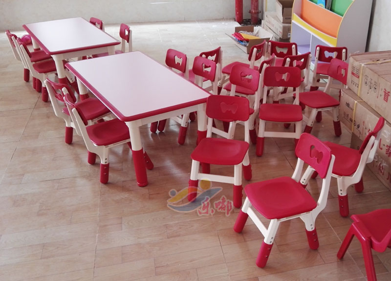 广州乐嘟幼儿园桌椅精选工程案例(图12)