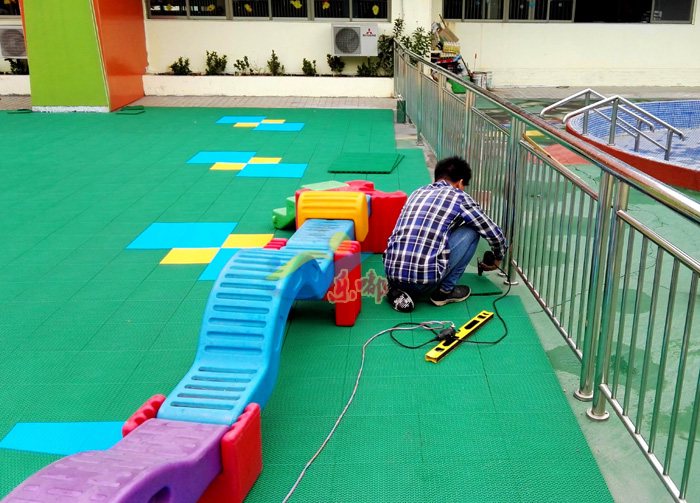清远市天宝幼儿园悬浮地板铺设案例(图10)