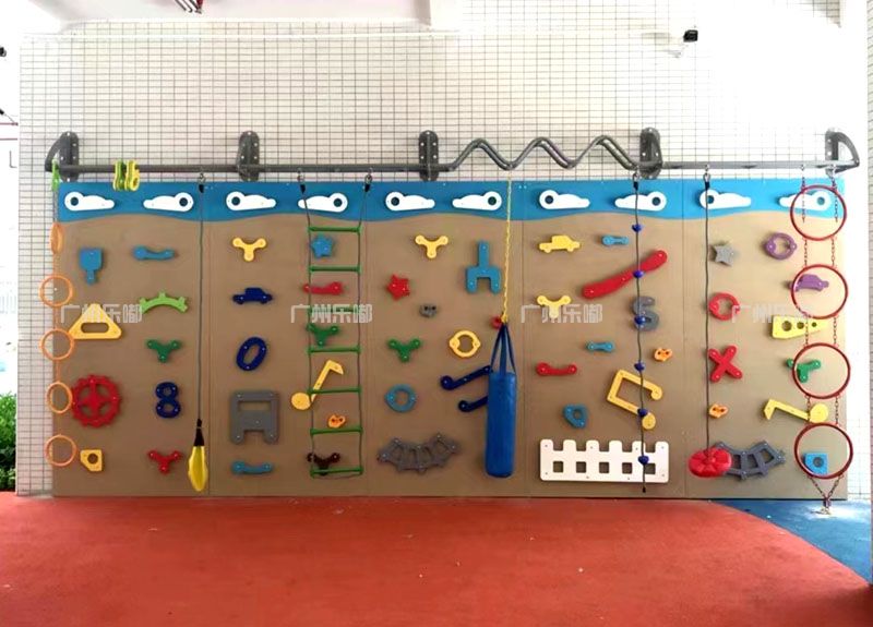 幼儿园攀岩墙工程案例(图1)